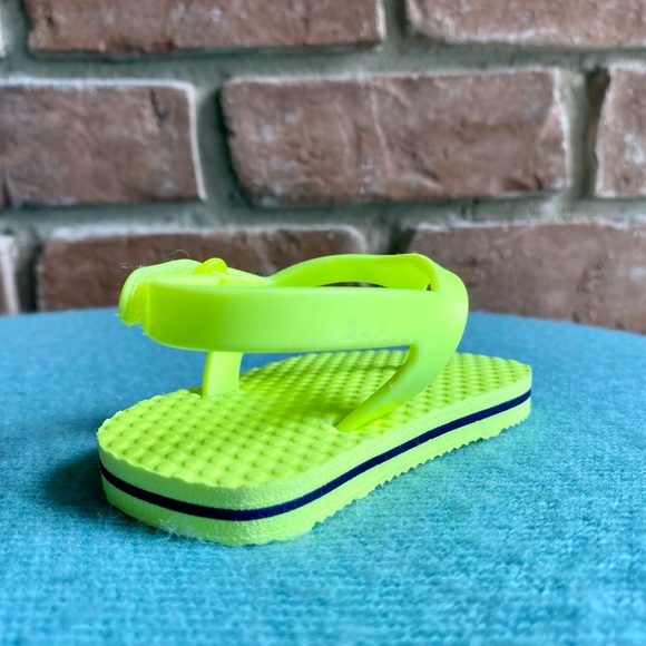 0-3M Gap Neon Yellow Sandals - Picture 7 of 8